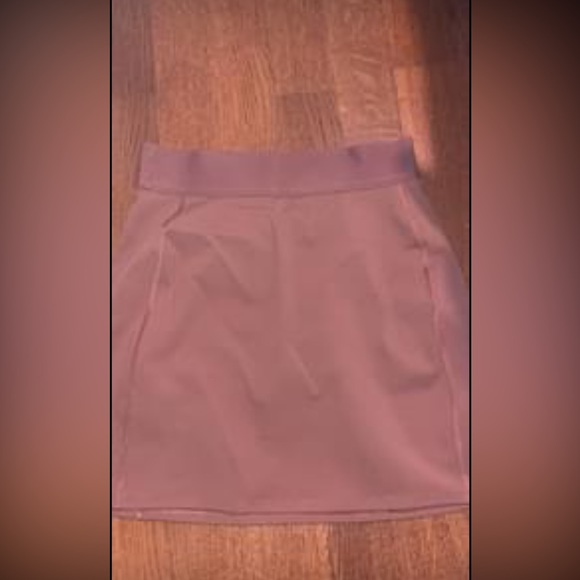 ARITZA TnaSLICK™ Court Micro Skirt - Picture 2 of 3